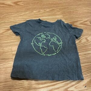 Short sleeve earth shirt 🌎